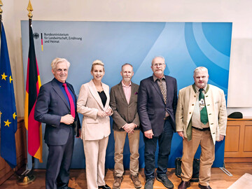 Austausch mit Staatssekretärin Silvia Breher (v.l.): Dr. Stefan Völl, Silvia Breher, Achim Jilg, Alfons Gimber und Josef Baumann.