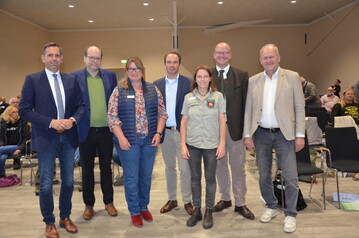 Mitwirkende der Veranstaltung Wolf und Weidetiere: (v.l.) Olaf Lies, Christian Meyer, Elke Steinbach, Jrn Ehlers, Jennifer Kraushaar, Marco Mohrmann, Hermann Grupe