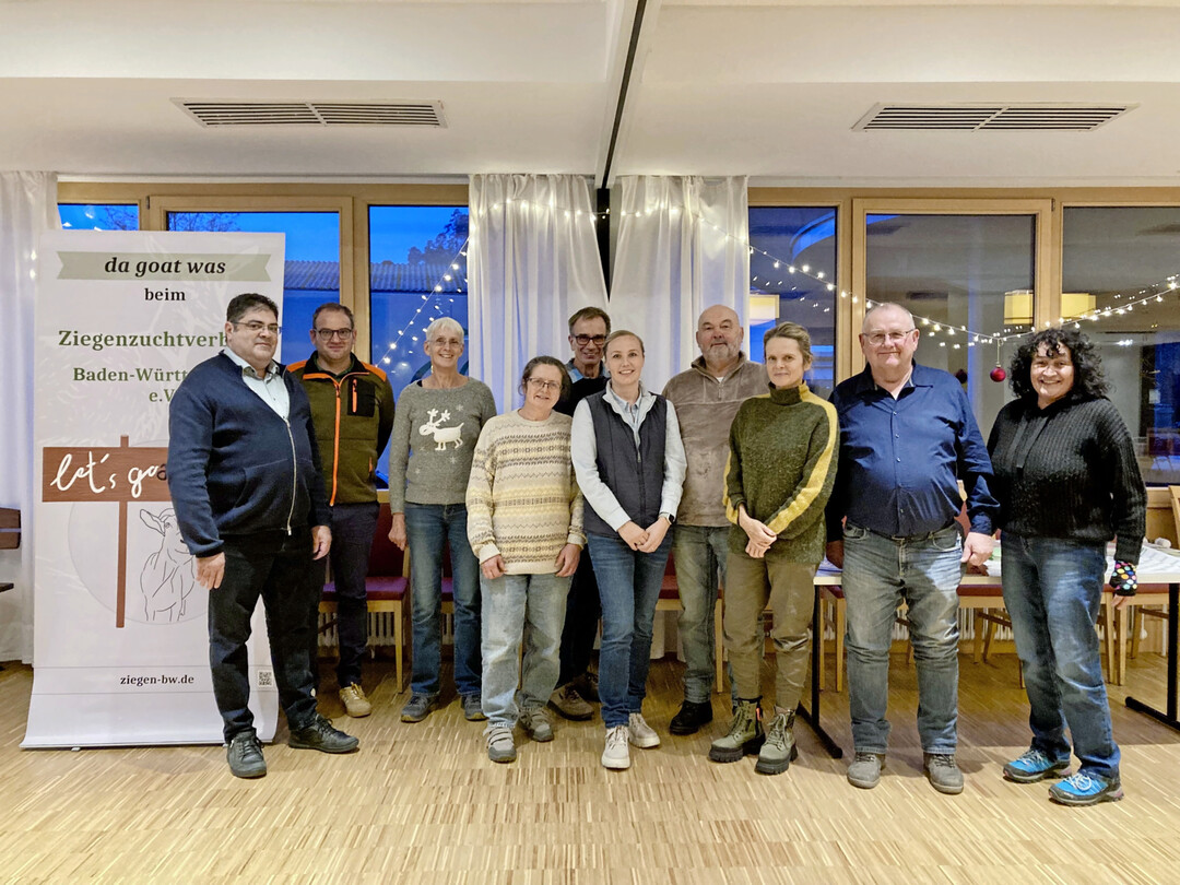 Vorstand und Beirat des Ziegenzuchtverbandes Baden-Württemberg (v.l.): Andreas Fuchs (Geschäftsstellenleitung), Benjamin Kraus, Melanie Schweikart, Dr. Johanna Sachs, Joachim Kamann, Prof. Dr. Maren Bernau, Manfred Oehmig, Claudia Gallatz, Georg Welker und Eike Ebert.