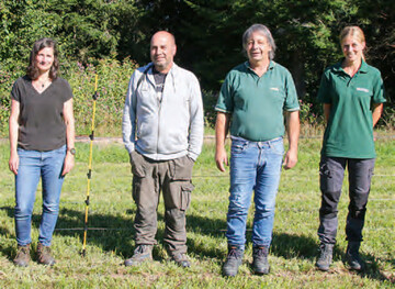 Die Referenten des Workshops (v.l.): Kim Ebinger, Geschftsfhrerin des LEV Mittlerer Schwarzwald, Herdenschutzberater Frank Lamprecht, Siegbert Lamparter von der Firma Patura und Pia Hartmann vom FVAWildtierinstitut 