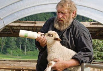 Durch sein Wirken ist Reinhard Bischler ein wichtiger Anwalt der extensiven Tierhaltung, des Naturschutzes und der Landschaftspflege in Baden-Wrttemberg. 