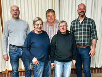 Der neue alte Vorstand (v.l.): Erhard Heinle, Verena Tuber, Otto Behringer, Meike Lampe und Holger Thoms.