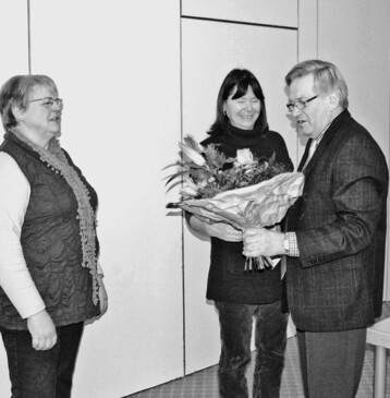 Ulrike Hfken (Mitte) mit den stellvertretenden BDZ-Vorsitzenden
Hedwig Eusterwiemann und Karl-Heinz Frank.