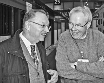 VDL-Vorsitzender Carl Lauenstein
(re.) im Gesprch mit DBV-Prsident
Gerd Sonnleitner.