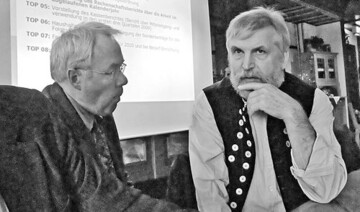 Gnther Czerkus,
Sprecher des VDL-Ausschusses
Berufsschfer (re.), und VDL-Vorsitzender
Carl Lauenstein setzen
sich fr die dringlichsten Anliegen
der Schfer und Schafhalter
auf Bundes- und EU-Ebene ein.
