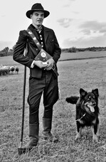 Sebastian Heidenreich mit seinem Hund Nevis.