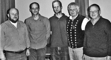 Die Redner der Informationsveranstaltung Willkommen Wolf!? (von links):
Dieter Hbner, Markus Bathen, Markus Hofmann und Wolfgang Pschierer vom
Vogelsberger Schafhalterverein, Karl-Heinz Zobisch  NABU-Kreisverband.